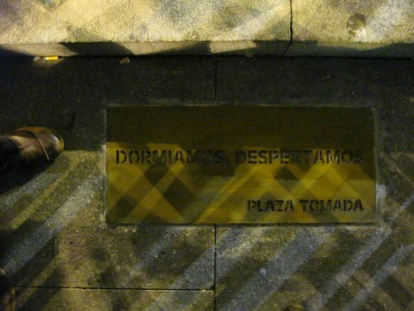 La placa ¡vuelve!