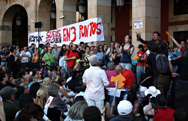 Plaza llena.