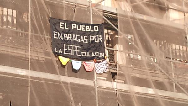En bragas...
