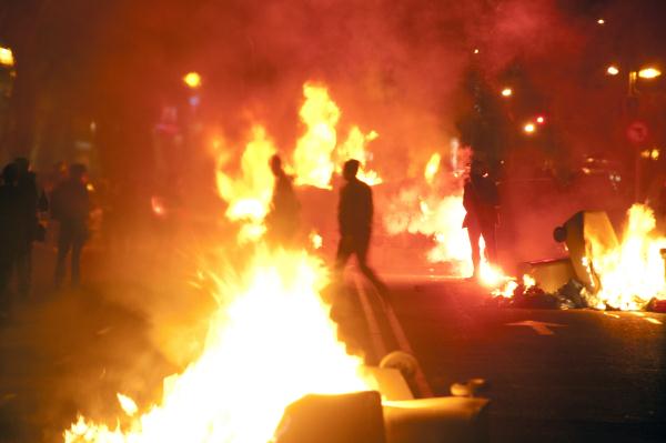 14N, Huelga general